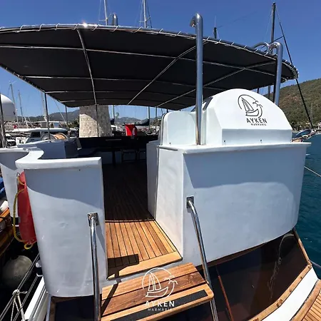 보트호텔 Ayken Boat *