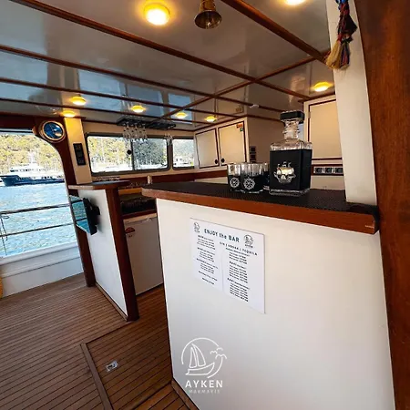 Ayken Boat 보트호텔